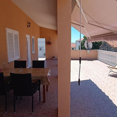 Apartmani Sprljan Vodice Luaran gambar